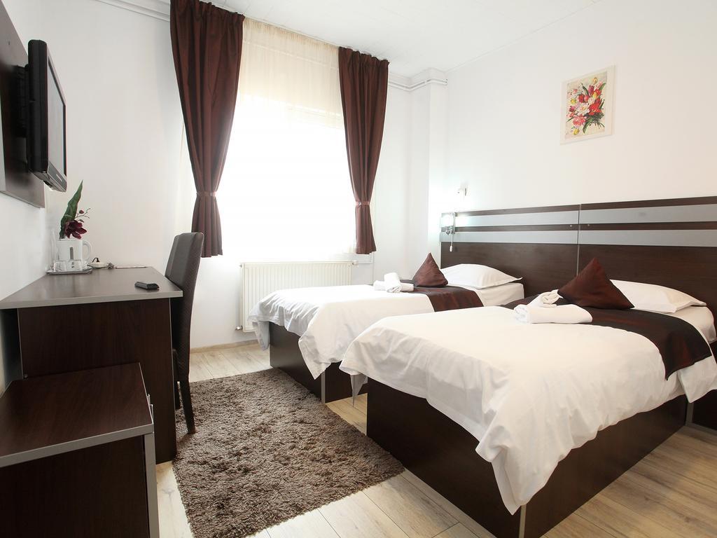 Pension Mora Cluj-Napoca Exterior foto
